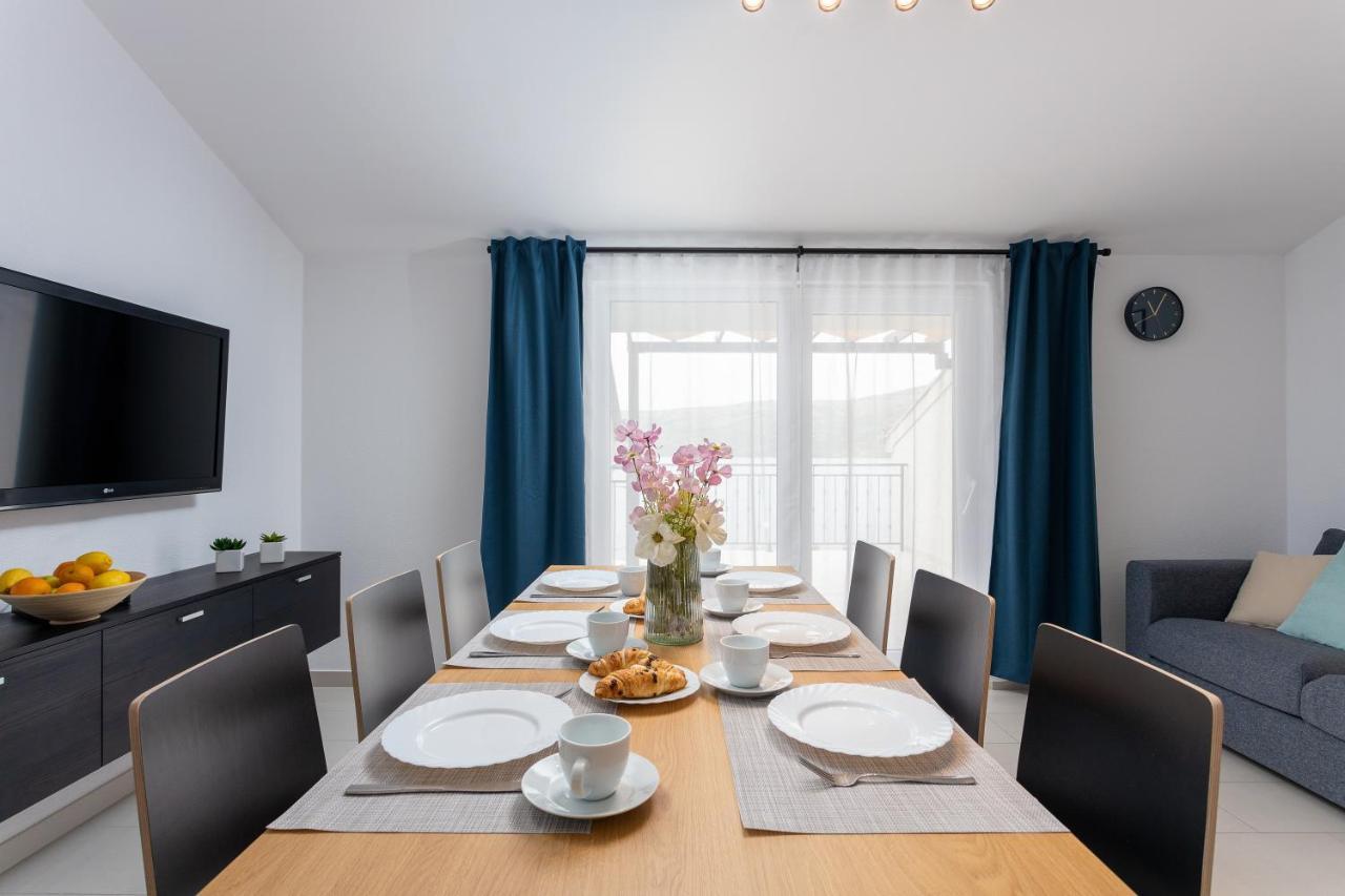 Apartments Iris มารีนา ภายนอก รูปภาพ